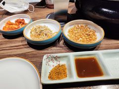 -明洞阿姨·韩式酱蟹烤肉·创意料理(三元桥店)