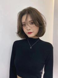 -BULB STUDIO 巴柏明星发型工作室