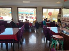 大堂-北京龙庆四季香农家饭庄·灶台鱼·碳烤虹鳟鱼(龙庆峡店)