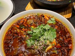 -万重锦·人文川菜馆(骡马市店)