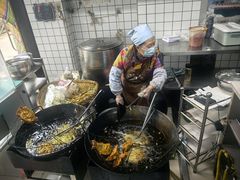 -半月镰胡姐脆皮萝卜饺子