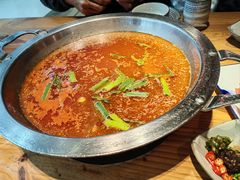 -野山舂·贵州现舂酸汤牛肉(鸿通城店)