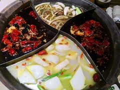 -白乐天毛肚火锅馆(南滨路店)