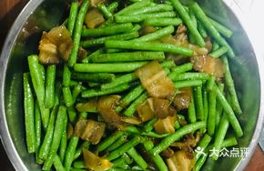 Stir-fried Green Beans with Pork Belly