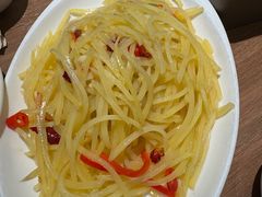 酸辣土豆丝-贯贯吉·清真餐厅(浙江中路店)