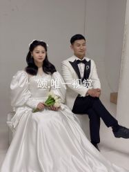 -唯一旅拍·颂当代影像艺术中心(上城店)