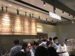 -喜茶(上海兴业太古汇店)