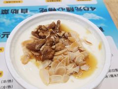琥珀果仁双皮奶-满记甜品(王府井北京市百货大楼店)