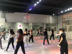 -星秀丽模特T台·舞蹈师资培训中心