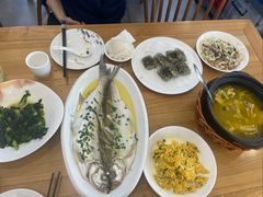 -品鲜村农家菜·阳澄湖大闸蟹(总店)