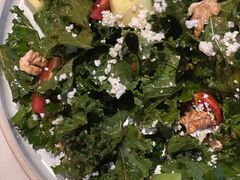 牛油果羽衣甘蓝沙拉-The Rug Cafe(王府中环店)