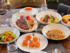 -MONICH牛排融合餐厅(和义大道购物中心店)