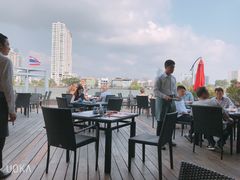 -The Dishes Seafood & Restaurant