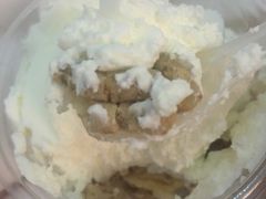 -红宝石·鲜奶小方·海派西点房(丰庄店)