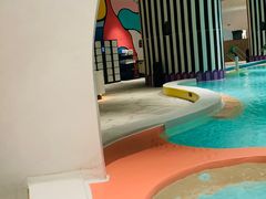 -涨巢·潮玩水疗局