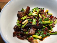 -廖师傅大蒜炒腊肉(袁家岭店)