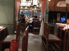 大堂-松沪名灶·豆浆鱼头·新上海菜(飞航吾悦广场店)