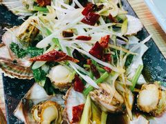 油泼扇贝-老东镇啤酒屋海鲜加工·蒸汽海鲜·海鲜烧烤(台东店)