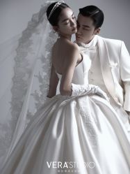 -至臻微拉婚纱摄影