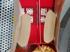 -麦当劳(轻轨曹杨路店)