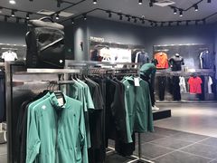 -迪桑特DESCENTE(青岛山东路万象城店)