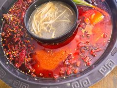 鸳鸯锅-黄潇洒老火锅(九眼桥宏济巷店)