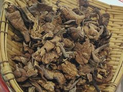 -快乐老家三鲜饺子东北菜(南六中路店)