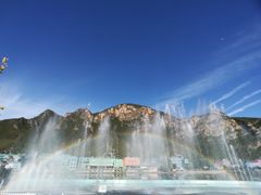 -百里峡七彩艺术小镇