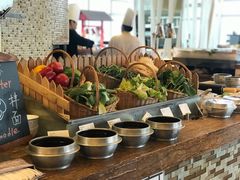 -湖景知味西餐厅•自助餐• 轻食(南京金茂威斯汀大酒店)