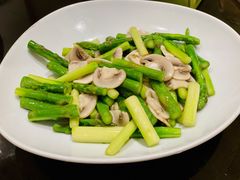 芦笋口蘑-楚山晓·湖北菜(武汉光谷K11店)