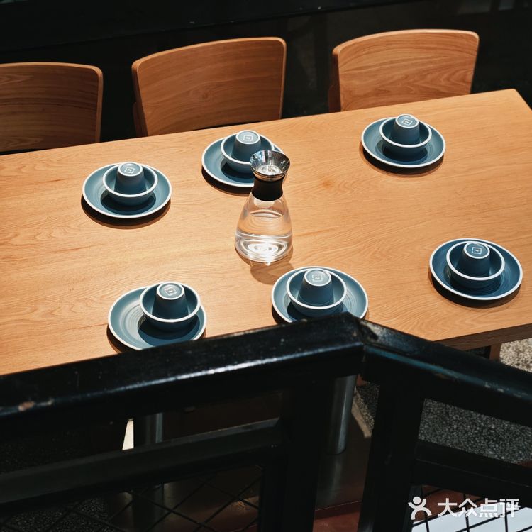 揭秘！这家超多人排队吃的泰国菜，到底好不好吃