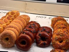-HOT CRUSH趁热集合·现烤面包(上海环球港店)