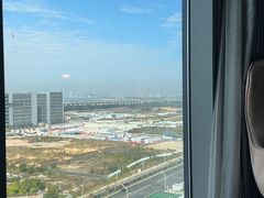 -深圳国际会展中心希尔顿酒店(前海华发冰雪世界店)