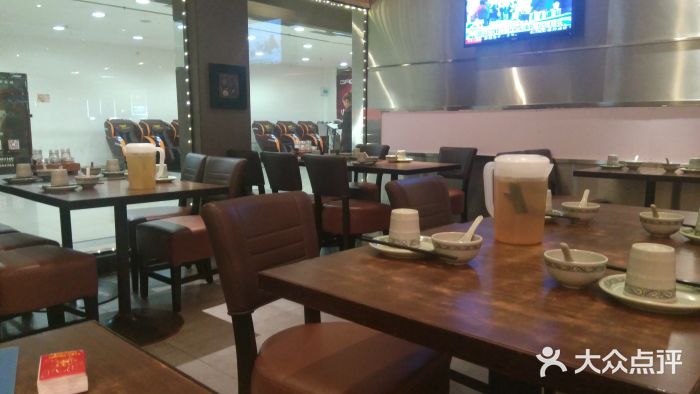 大头虾越式风味餐厅(光明广场店)大堂图片