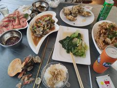 -覃记海鲜美食餐厅