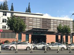 -和颐至尊酒店(上海徐家汇桂林公园地铁站店)