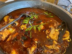 麻辣石锅鱼-都江堰石锅鱼