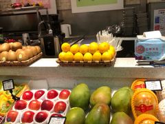 -每日新鲜水果吧(芮欧百货店)