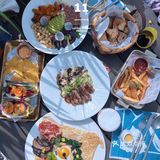 从清晨到落幕，全时段轻奢餐酒馆，就在FOUR 11～