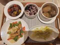 -臻儿屿月子会所(茶山店)