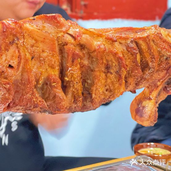 明明第一烤羊腿威海海鲜(光华路店)
