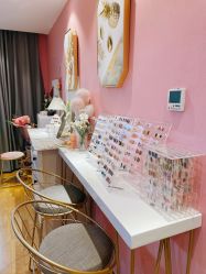 -米小兔美甲美睫