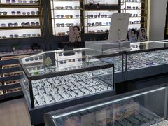 -三叶眼镜城(八佰伴店)
