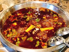 -肖肖酸萝卜鱼火锅(总店)