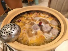 滋补鸡煲-粤来记·啫啫煲·点心(日月光店)