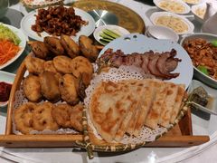 大饼三样-卫鼎轩·家宴(水上公园店)