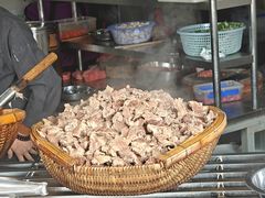 -大众跷脚牛肉馆·非遗传承单位(峨眉山店)