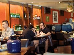 -大头虾越式风味餐厅(光明广场店)