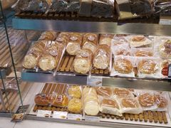 -巴黎贝甜(大宁国际商业广场店)
