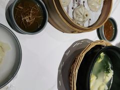 -馋三尺蟹粉小笼(人民广场店)